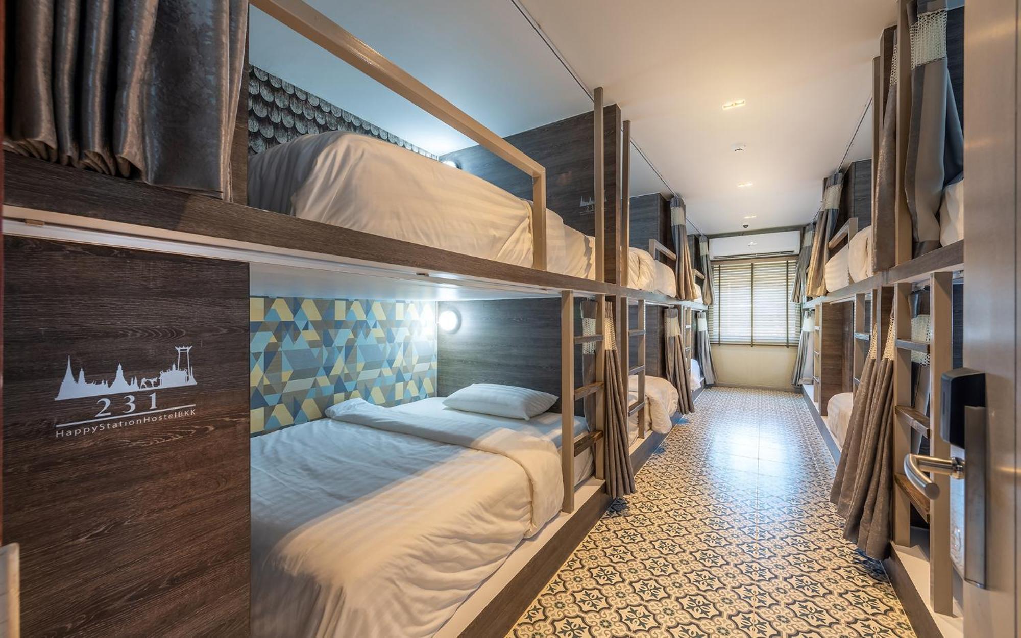 Happy Station Bangkok Hostel Rom bilde